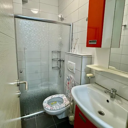 公寓 Studio Apartman Gorusa *